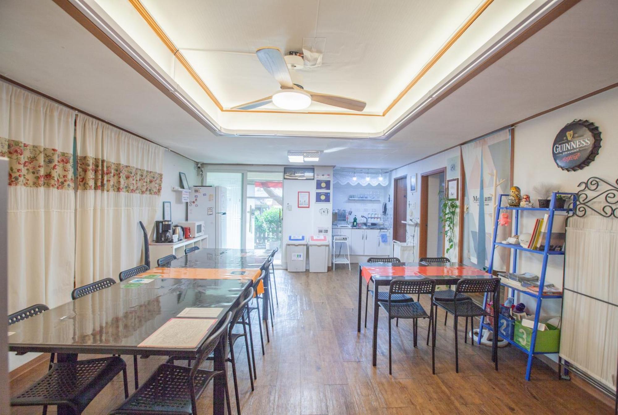 Jeong House Hotel Seoel Buitenkant foto