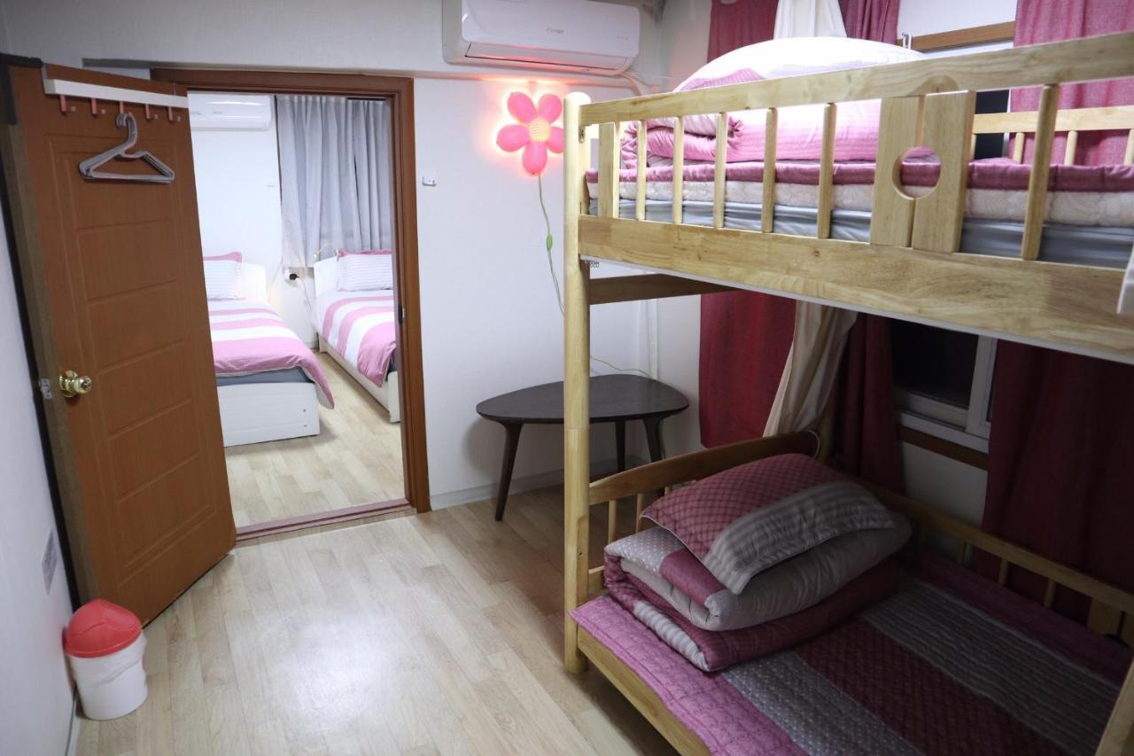 Jeong House Hotel Seoel Buitenkant foto