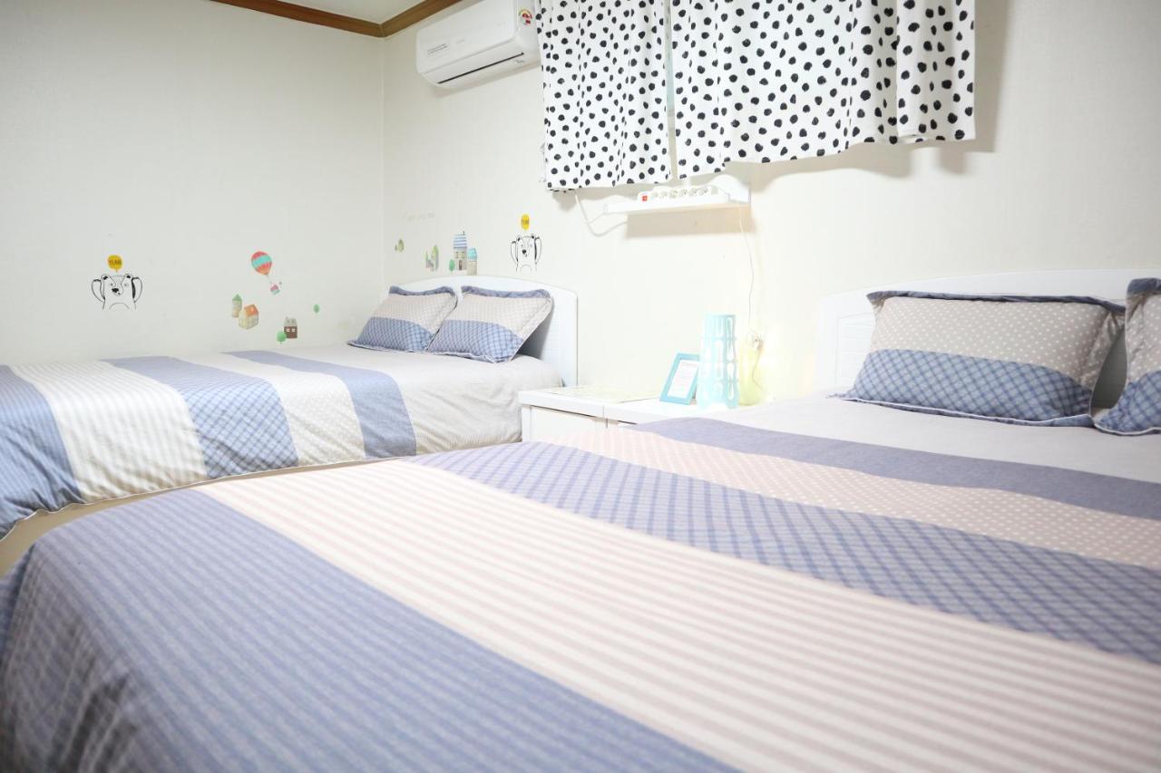 Jeong House Hotel Seoel Kamer foto